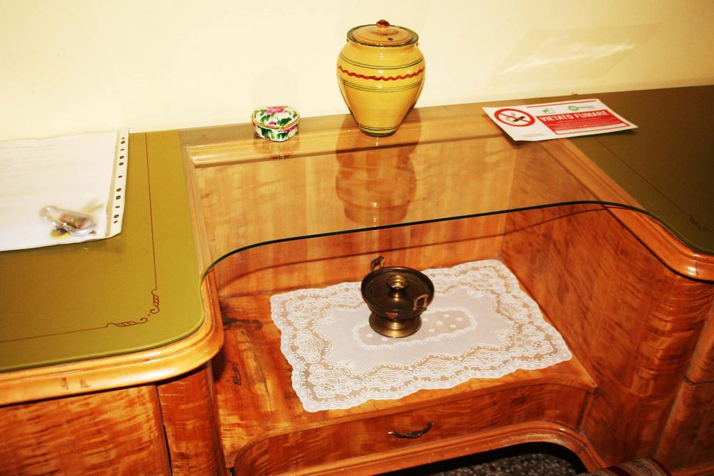 A Casa Di Virgilio Hotel Firenze Bagian luar foto