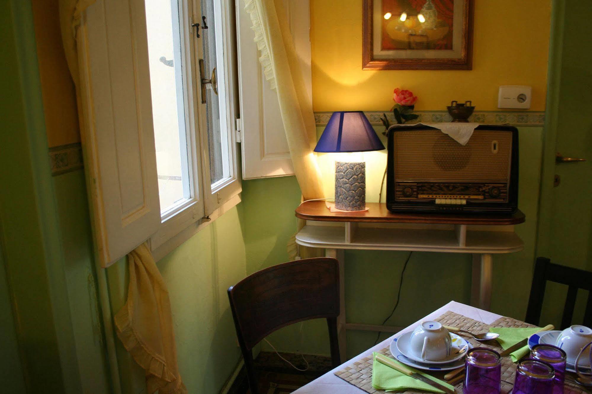 A Casa Di Virgilio Hotel Firenze Bagian luar foto